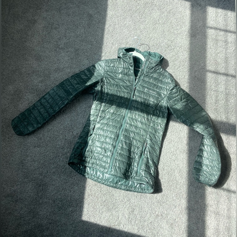 Columbia 740 TurboDown insulation hooded jacket, Size Small